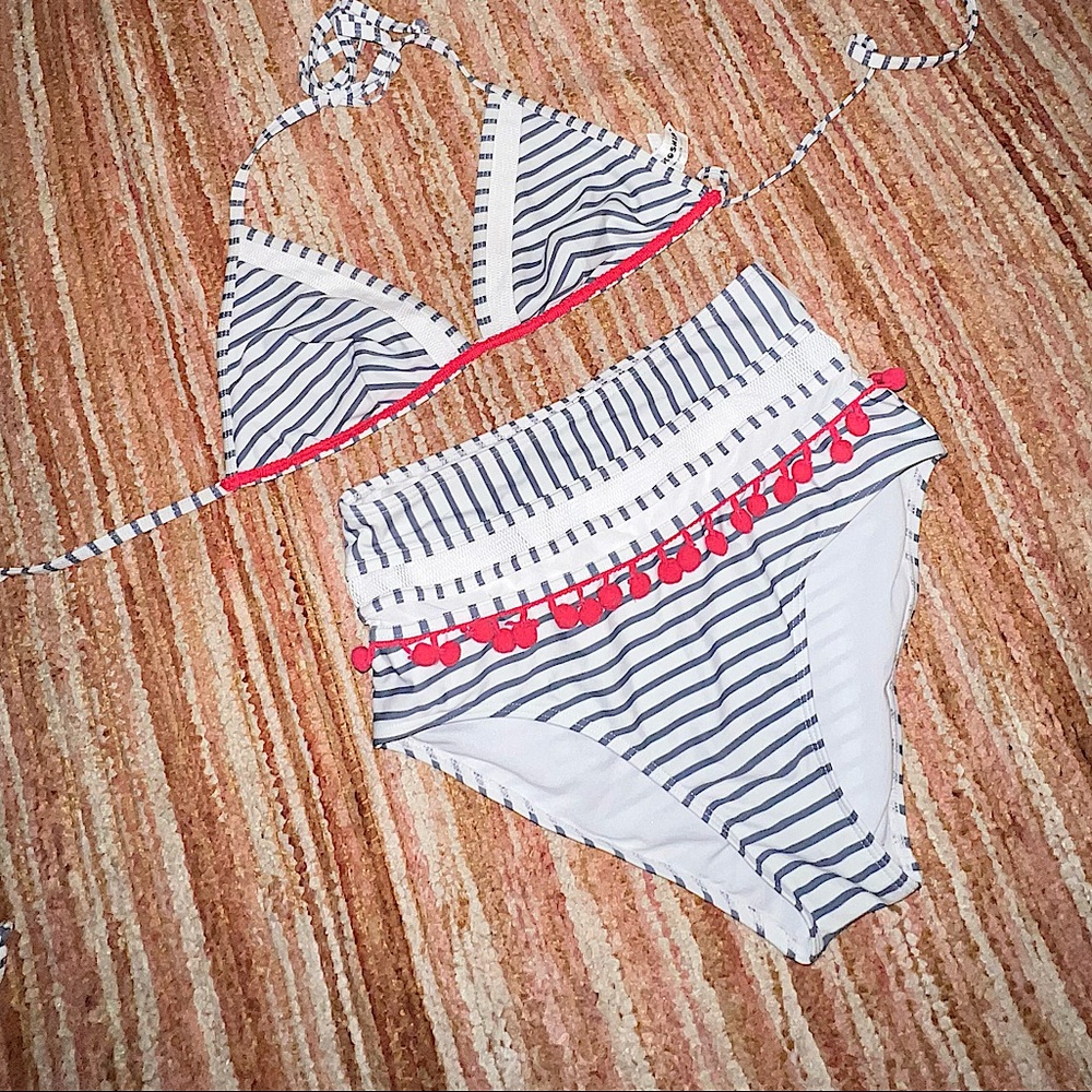 Amazon Bikini